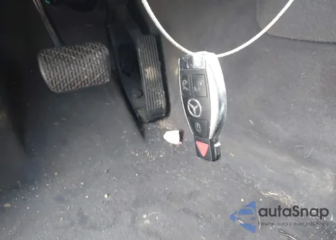 2004 Mercedes-Benz S 430 z USA, uszkodzony, nr VIN WDBNG70J34A419316